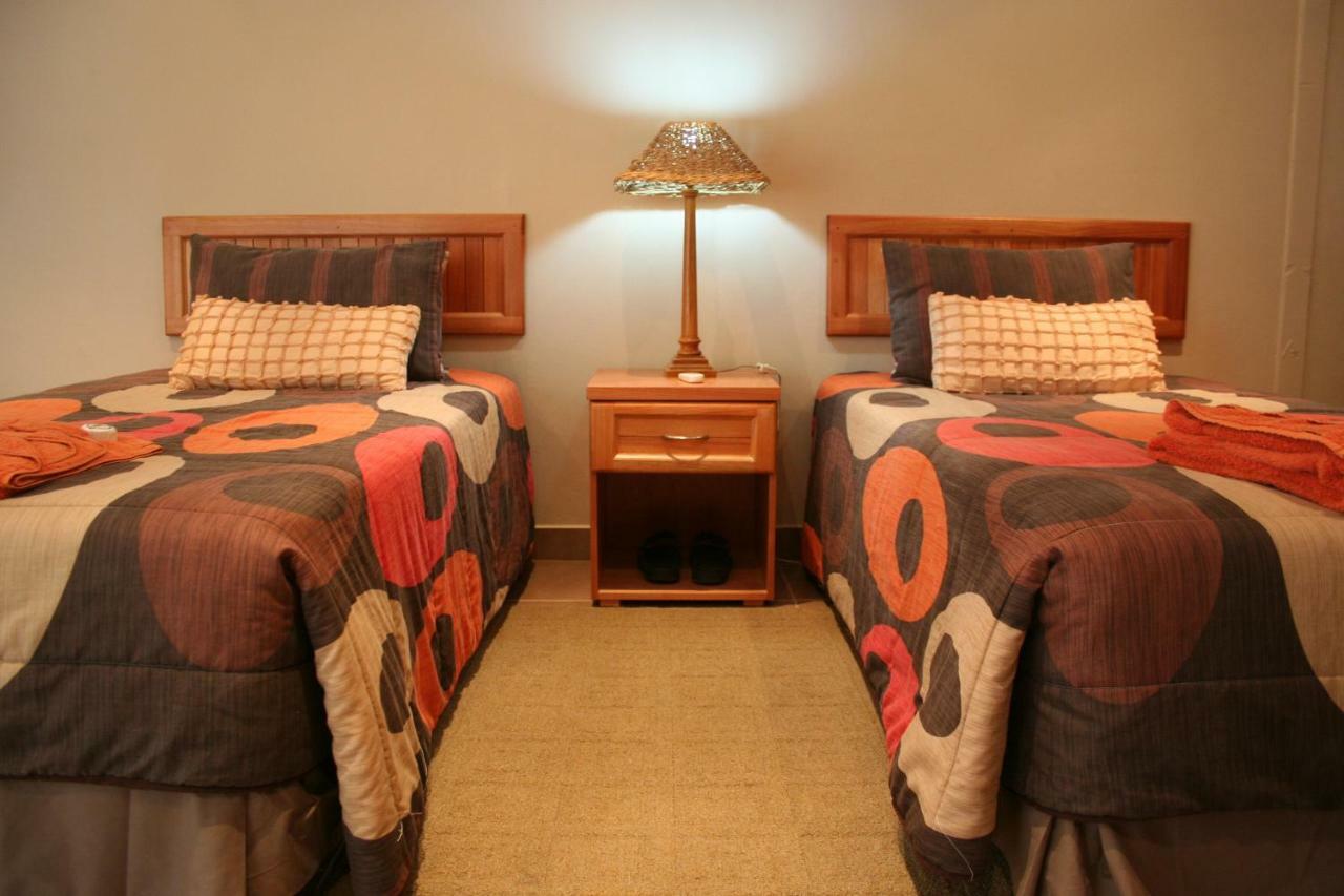 Rosegarden Guesthouse 퐁골라 외부 사진